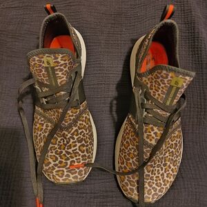 New Balance Women's Leopard Print Sneakers - Brown/Orange/Black Sz 9